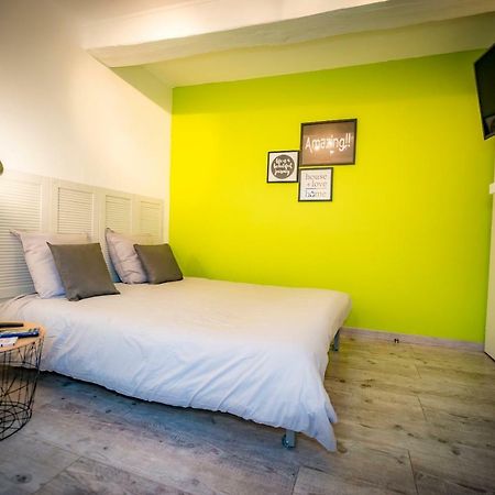 Appartement Hyper Centre Avec Wifi Troyes Bagian luar foto